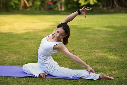 练瑜伽怎样增加柔软性？