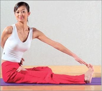 瘦腿法多种多样,如何让小腿不粗?如何有效瘦腿?想拥有修长双腿,试一试瘦腿瑜伽,让小腿不粗,让你修长双腿立刻现。