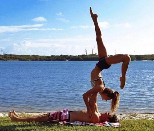 为什么瑜伽的女孩子很受欢迎？