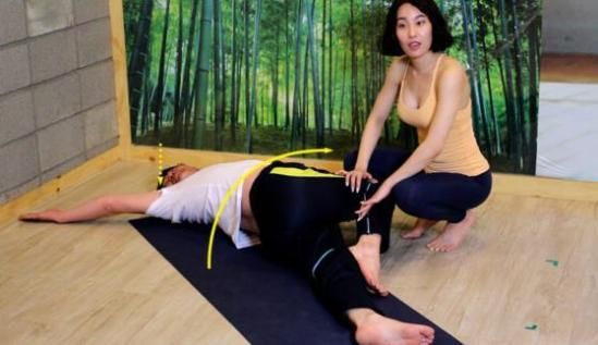 改善腰腿疼痛,让瑜伽来帮你