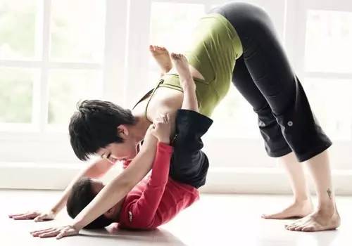 亲子瑜伽，几岁的孩子可以做？