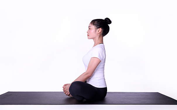 瑜伽养生调息的方法，助你改善身体状况