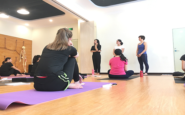 曼陀罗瑜伽是什么意思？练起来累吗？