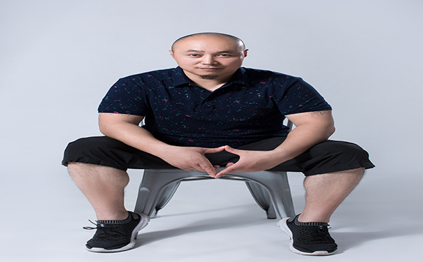 男性能量瑜伽，男性该怎么练习能量瑜伽？