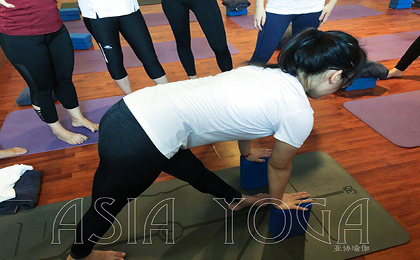 儿童瑜伽培训，你有考虑过你的孩子身体情况吗？