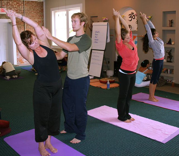 正位瑜伽是什么？有什么效果？