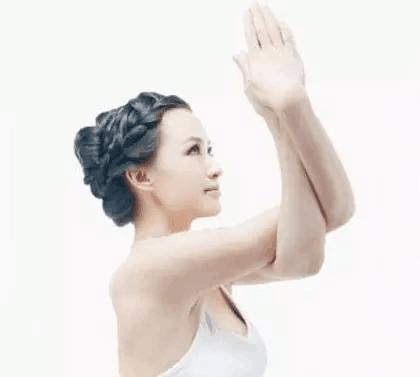 练习瑜伽手腕痛怎么办?