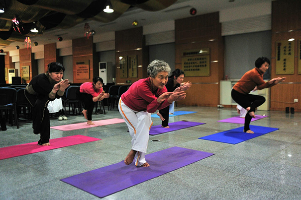 正规的瑜伽培训学院怎么找？