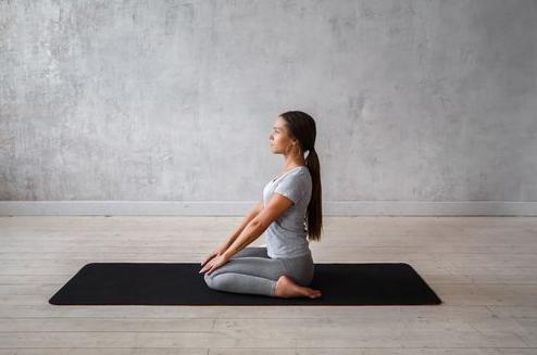 怎么做瑜伽才能不影响膝盖？