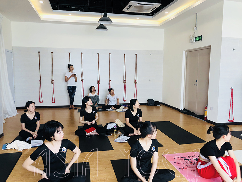 瑜伽是做什么的？我为什么要练瑜伽?