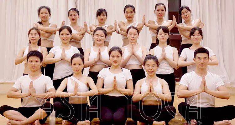 【心得分享】208届瑜伽教练班—雪媚遇见瑜伽